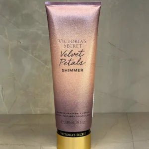 Victoria's Secret Velvet Petals Shimmer Crema